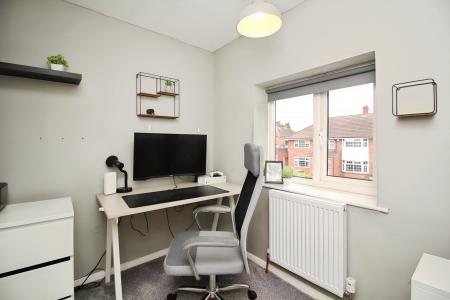 3 bedroom Semi-detached house for sale in Parkdale Road, Thurmaston, LE4