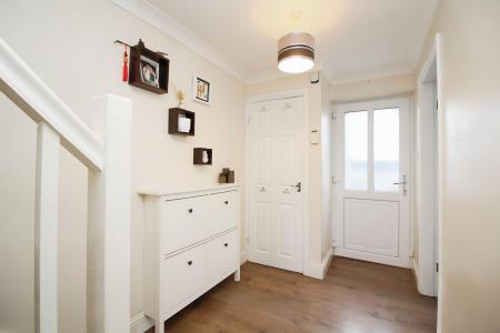 3 bedroom Detached house for sale in Pembroke Avenue, Syston, LE7