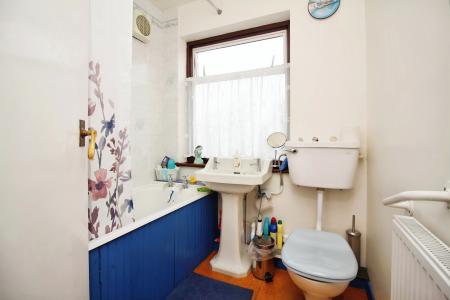 3 bedroom Semi-detached house for sale in Queens Drive, Leicester Forest East, LE3