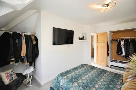 2 bedroom Semi-detached house for sale in Queniborough Road, Queniborough, LE7