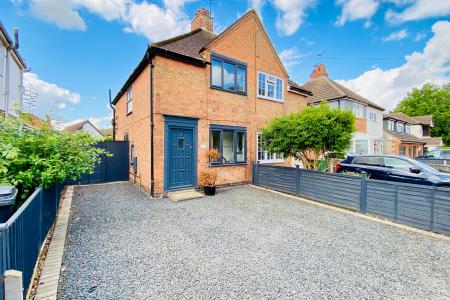 2 bedroom Semi-detached house for sale in Queniborough Road, Queniborough, LE7