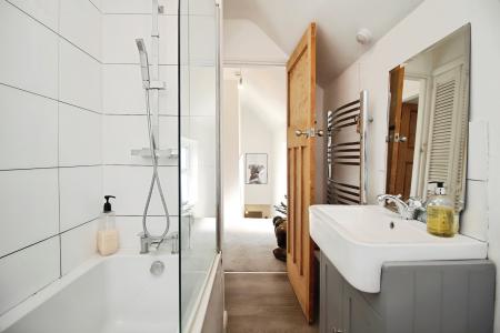 2 bedroom Semi-detached house for sale in Queniborough Road, Queniborough, LE7