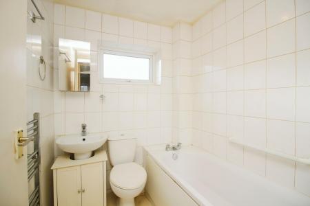 2 bedroom Semi-detached house for sale in Ridgeway Drive, Thurmaston, LE4