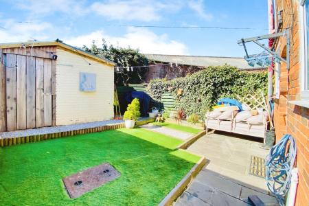 2 bedroom Semi-detached house for sale in Rookery Lane, Thurmaston, LE4