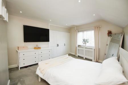 2 bedroom Semi-detached house for sale in Rookery Lane, Thurmaston, LE4