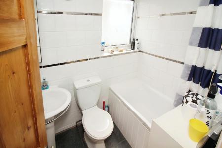 3 bedroom Semi-detached house for sale in Sandford Road, Syston, LE7