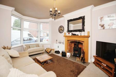 3 bedroom Terraced House for sale in Sandford Road, Syston, LE7