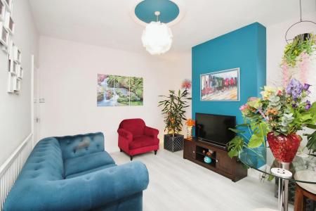 3 bedroom Terraced House for sale in Sandford Road, Syston, LE7