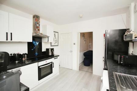 3 bedroom Terraced House for sale in Sandford Road, Syston, LE7