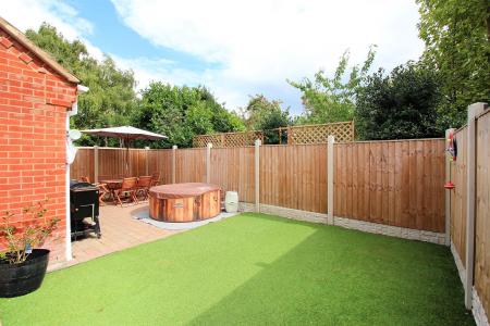 3 bedroom Town house for sale in Sandford Road, Syston, LE7