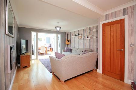 3 bedroom Town house for sale in Sandford Road, Syston, LE7