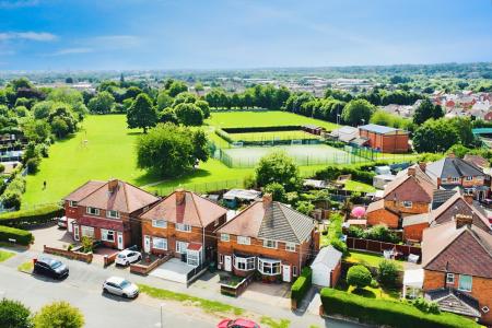 3 bedroom Semi-detached house for sale in Sandiacre Drive, Thurmaston, LE4
