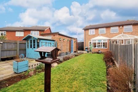 3 bedroom Semi-detached house for sale in Sedgefield Drive, Syston, LE7