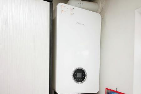 3 bedroom Semi-detached house for sale in Shearer Close, Rushey Mead, LE4