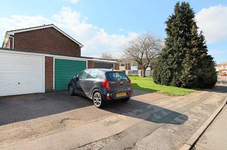 2 bedroom Terraced House for sale in Southfield Avenue, Syston, LE7