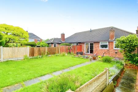 2 bedroom Semi-detached bungalow for sale in Spencer Avenue, Thurmaston, LE4
