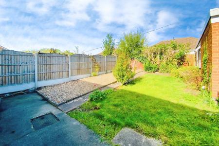 3 bedroom Semi-detached bungalow for sale in Spencer Avenue, Thurmaston, LE4