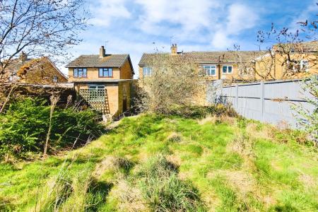 3 bedroom Semi-detached house for sale in St Johns Avenue, Syston, LE7