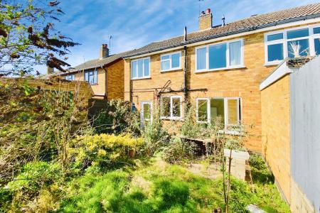 3 bedroom Semi-detached house for sale in St Johns Avenue, Syston, LE7