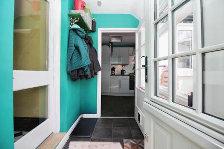 3 bedroom Terraced House for sale in St Peters Street, Syston, LE7