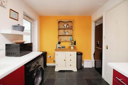 2 bedroom Semi-detached house for sale in St. Columba Way, Syston, LE7