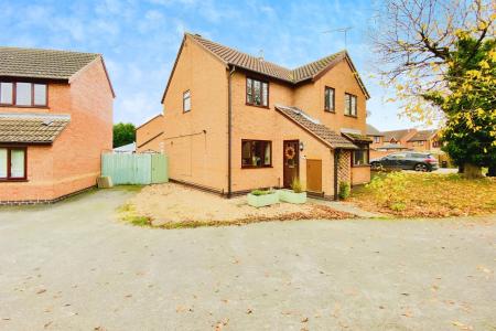 2 bedroom Semi-detached house for sale in St. Columba Way, Syston, LE7