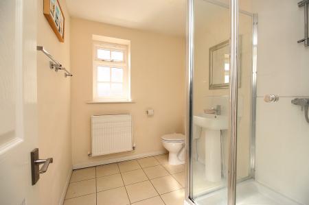 4 bedroom Detached house for sale in Syston Road, Queniborough, LE7