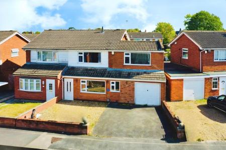 5 bedroom Semi-detached house for sale in The Meadows, East Goscote, LE7