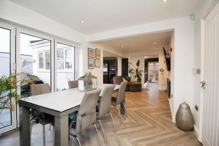 4 bedroom Detached house for sale in The Meadows, East Goscote, LE7