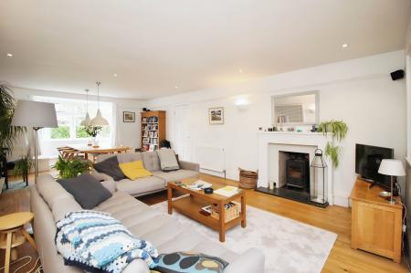 4 bedroom Detached house for sale in The Meadway, Syston, LE7