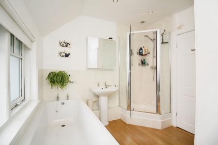 4 bedroom Detached house for sale in The Meadway, Syston, LE7