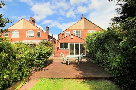 3 bedroom Semi-detached house for sale in The Roundway, Thurmaston, LE4