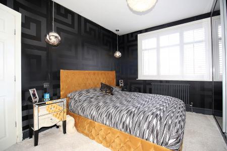 3 bedroom Semi-detached house for sale in The Roundway, Thurmaston, LE4