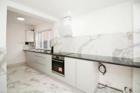 2 bedroom Semi-detached house for sale in The Roundway, Thurmaston, LE4