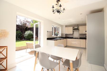 5 bedroom Detached house for sale in Thornborough Way, Hamilton