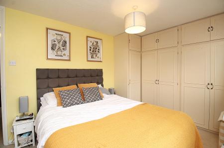 3 bedroom Semi-detached house for sale in Thorpe Field Drive, Thurmaston, LE4