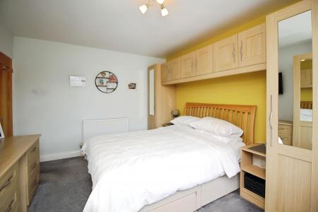 2 bedroom Semi-detached bungalow for sale in University Close, Syston, LE7