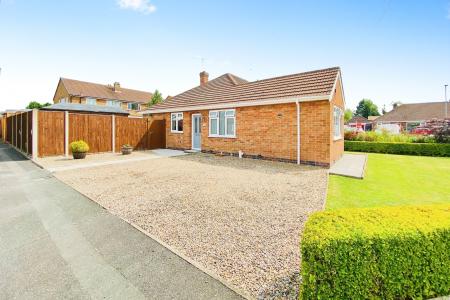 2 bedroom Semi-detached bungalow for sale in University Close, Syston, LE7