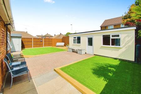 2 bedroom Semi-detached bungalow for sale in University Close, Syston, LE7