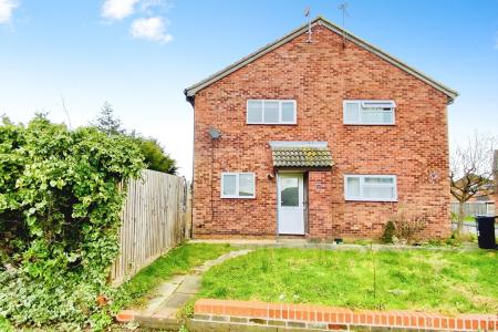 1 bedroom Terraced House for sale in Warren Avenue, Leicester, LE4