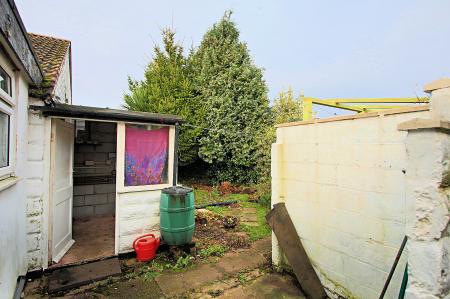 2 bedroom Semi-detached bungalow for sale in Watchcrete Avenue, Queniborough, LE7