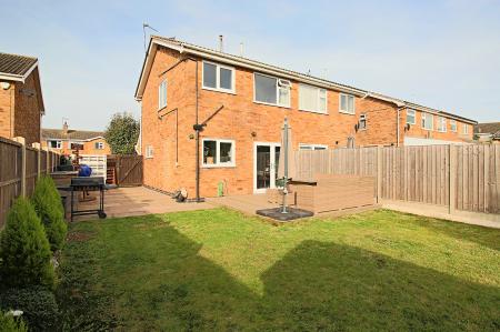 2 bedroom Semi-detached house for sale in Wayfarer Drive, East Goscote, LE7