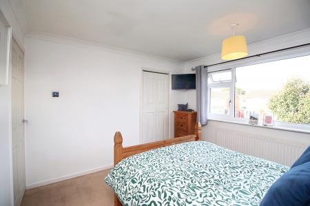 2 bedroom Semi-detached house for sale in Wayfarer Drive, East Goscote, LE7