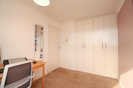 2 bedroom Semi-detached house for sale in Wayfarer Drive, East Goscote, LE7