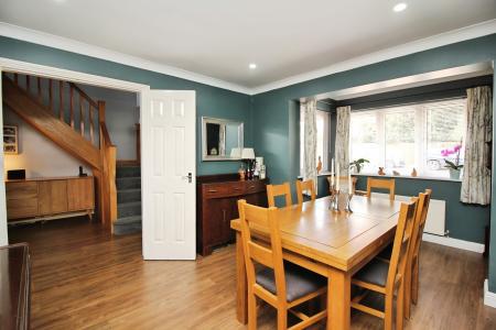 4 bedroom Detached house for sale in Wetherby Close, Queniborough, LE7