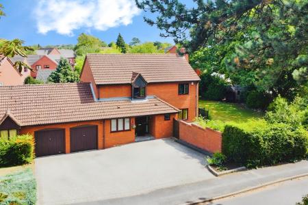 4 bedroom Detached house for sale in Wetherby Close, Queniborough, LE7
