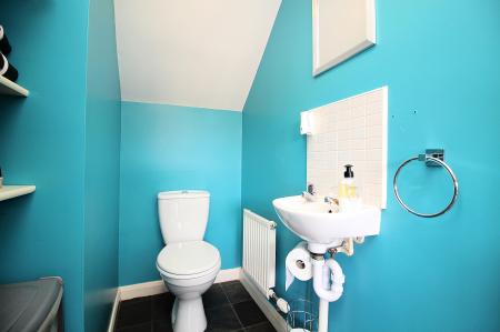 3 bedroom End of terrace house for sale in Willowbrook Way, Rearsby, LE7 4YW