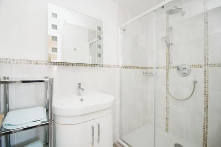 4 bedroom Detached house for sale in Worcester Avenue, Birstall, LE4