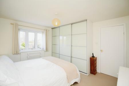 4 bedroom Detached house for sale in Worcester Avenue, Birstall, LE4