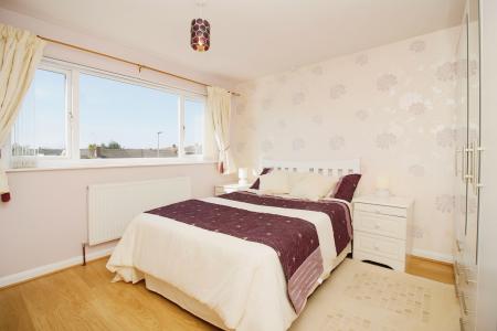 4 bedroom Detached house for sale in Worcester Avenue, Birstall, LE4